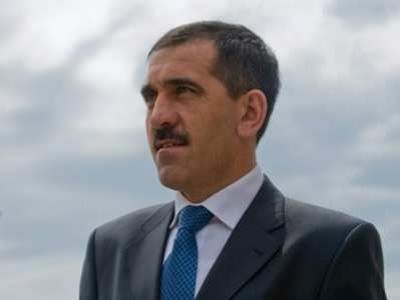 Юнyс-Бек Евкуров. Фото: 06region.ru Юнyс-Бек Евкуров. Фото: 06region.ru